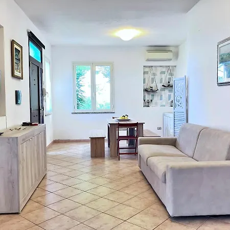 아파트 In Con Giardino, Vicino Al Mare *
