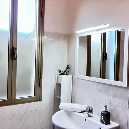 In Con Giardino, Vicino Al Mare Apartamento